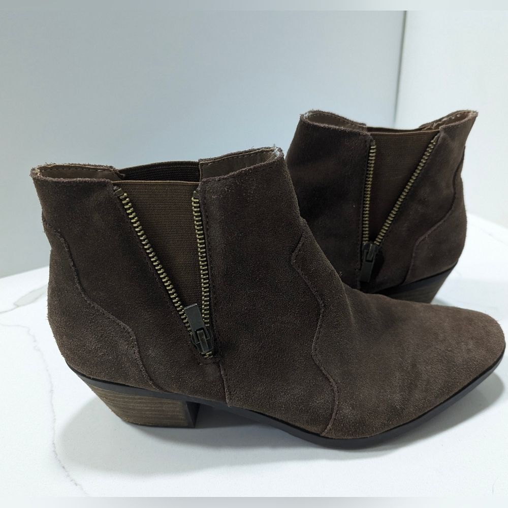 Adam Tucker Trixie brown Suede leather faux zipper cowboy ankle Bootie Size 9.5 - Picture 7 of 14